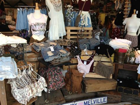 stores that are similar to brandy melville